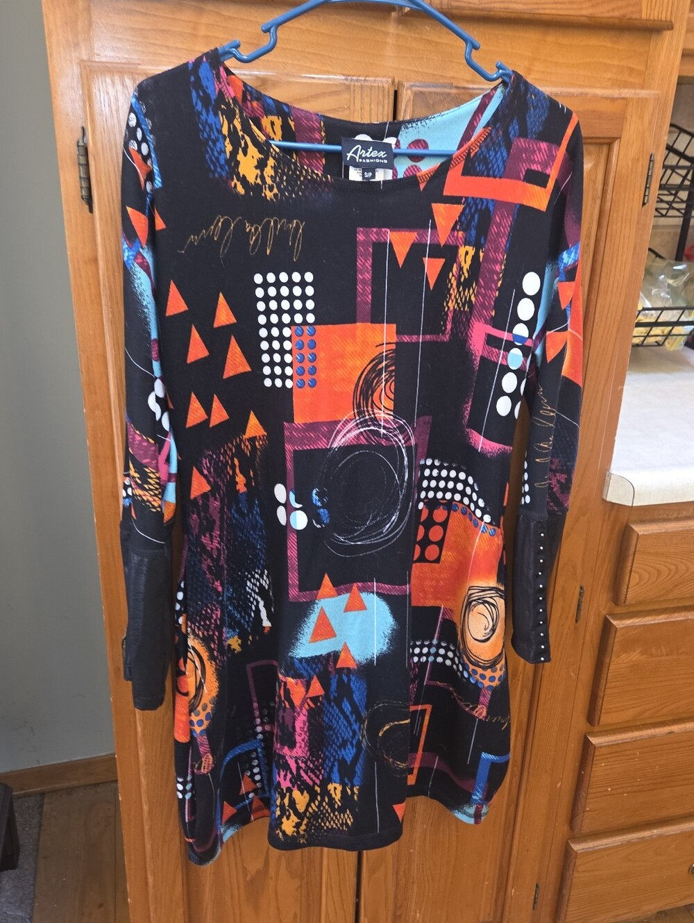 Artex Fashion gorgeous abstract dress, women's size Small